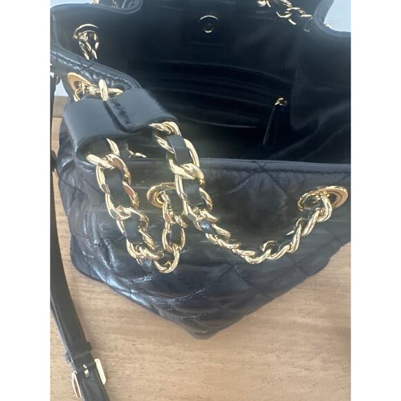 Michael Kors Embossed Chain-Link Bucket Bag Black gold Bucket purse NWOT - Picture 12 of 14